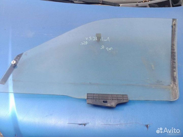 Стекло переднее правое Audi A6 седан 2.8 AAH 1997