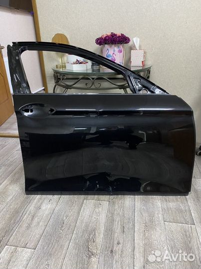 Передняя правая дверь на bmw f 10