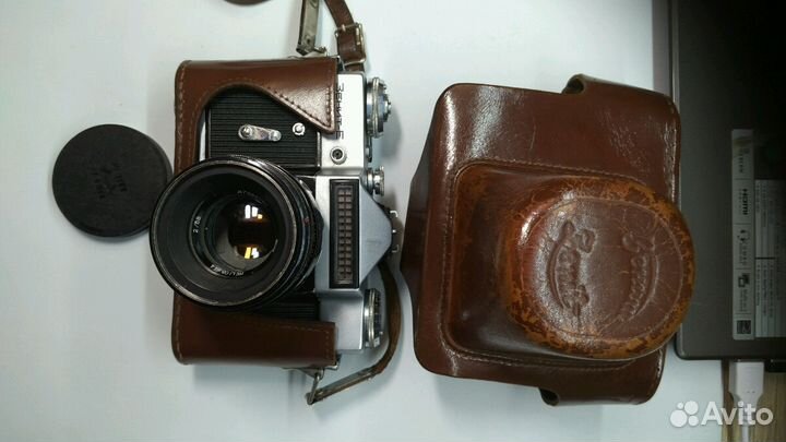 Фотоаппарат Зенит-Е объектив Helios-44 с кофром