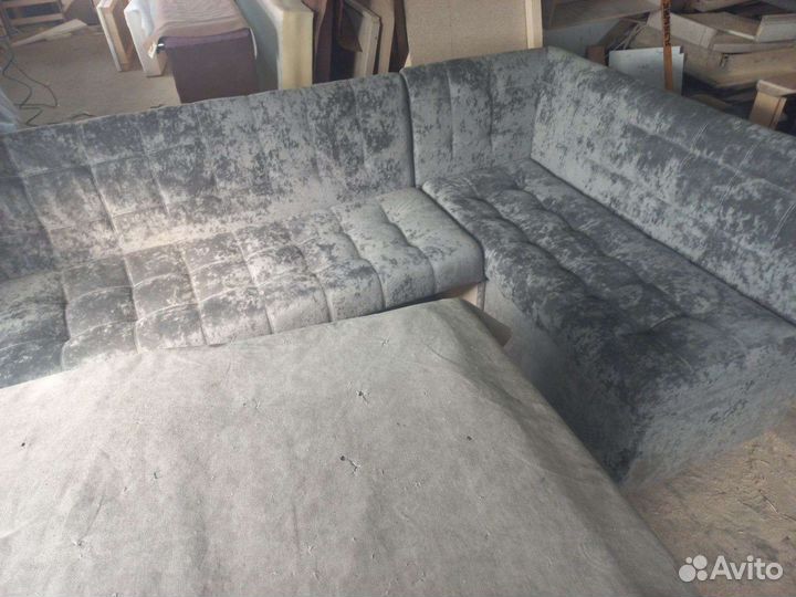 Кухонный угловой диван