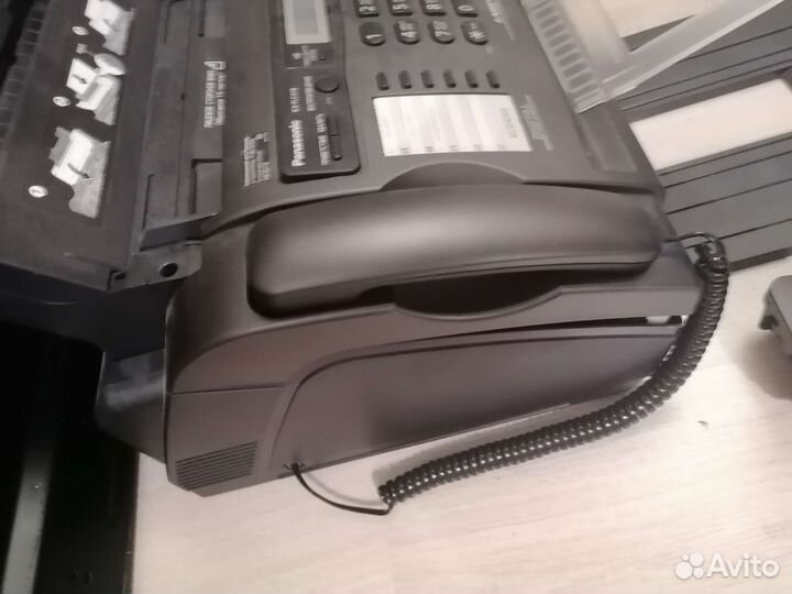 Факс Panasonic KX-FLC418