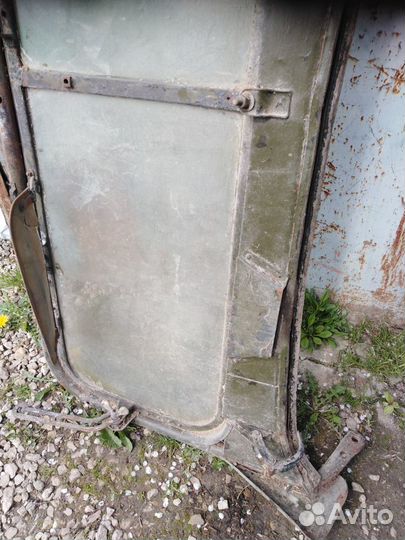 Рамка лобового стекла на газ 69