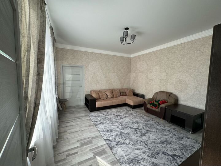 2-к. квартира, 52 м², 1/2 эт.