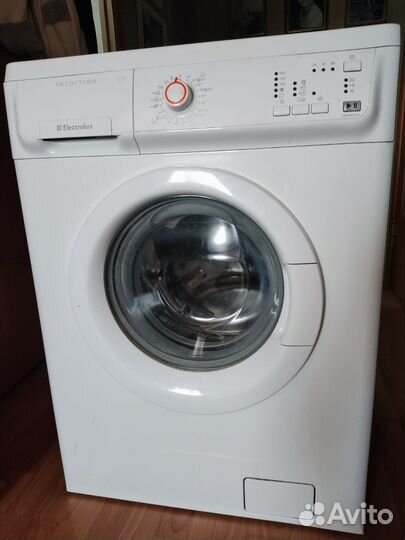 Стиральная машина автомат Electrolux intuition