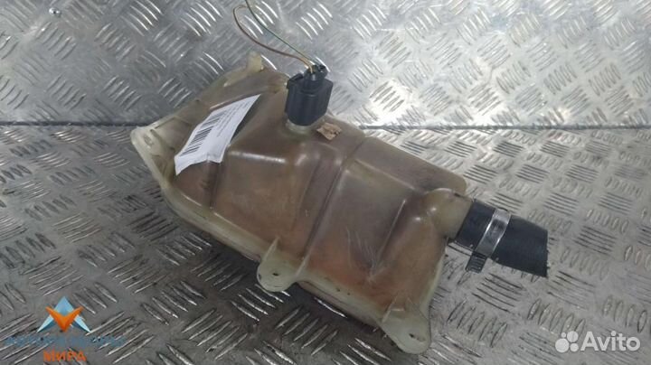 Бачок расширительный Audi A6 4A/C4 1996 8D0121403L