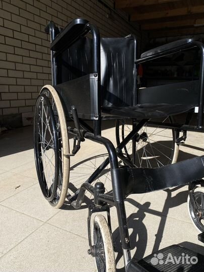 Коляска инвалидная