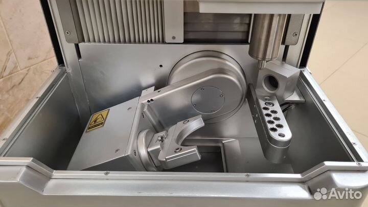 Зуботехнический 5-осевой станок Rachcera RC-5Z