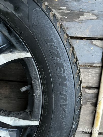 Колеса зимние 215/60R17