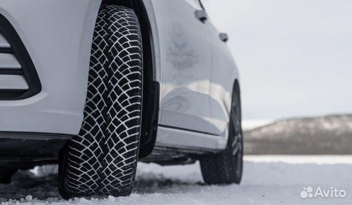 Nokian Tyres Hakkapeliitta R5 235/45 R18 98T