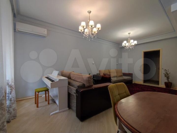 3-к. квартира, 92 м², 3/10 эт.