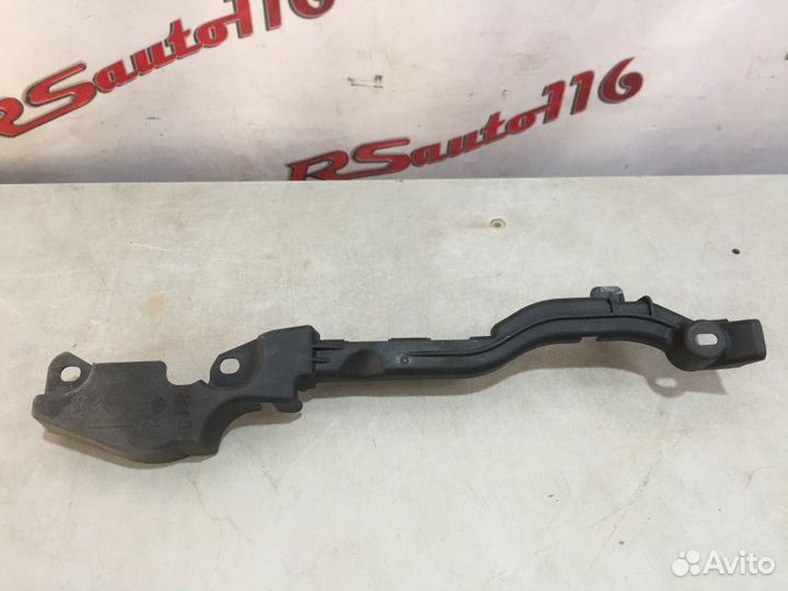 Накладка замка капота Peugeot-Citroen 407