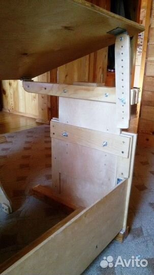 Парта и стул для школьника