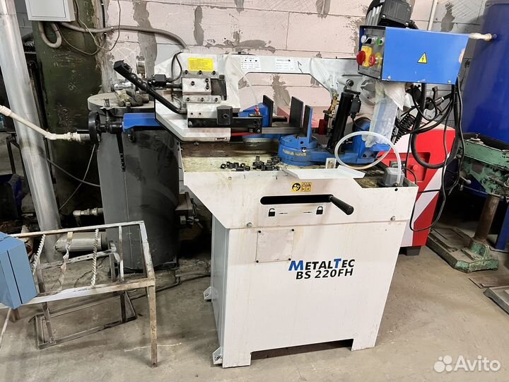 Ленточнопильный ручной станок MetalTec BS 220 FH