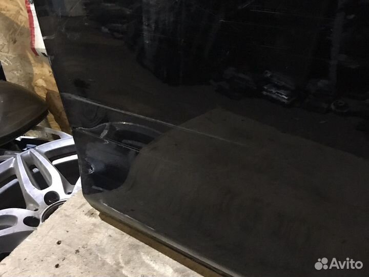 Передняя правая дверь BMW 730