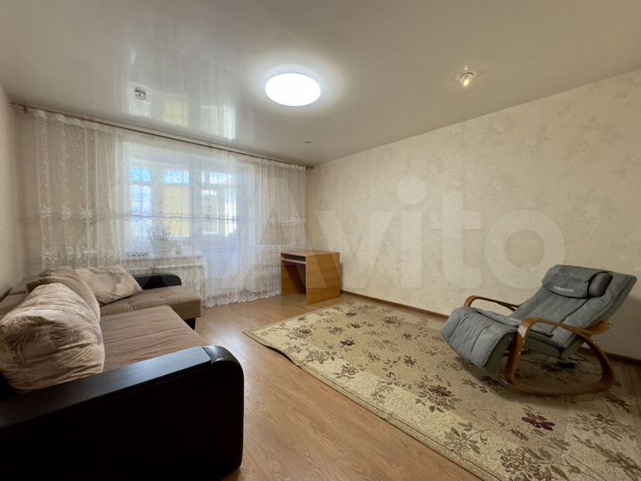 3-к. квартира, 77 м², 8/10 эт.