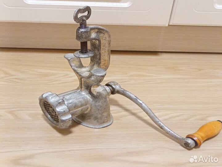 Мясорубка ручная