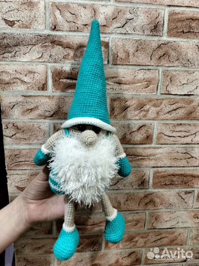 Вязаные игрушки. Зайка и гном