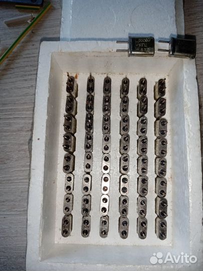 Кварцевые резонаторы