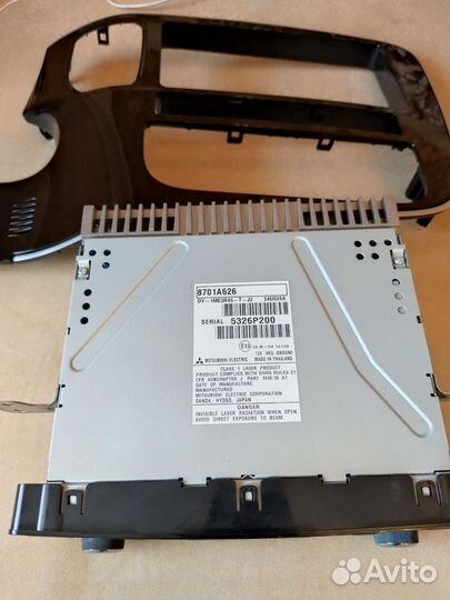 Мицубиси Аутлендер 3 штатная магнитола с рамкой