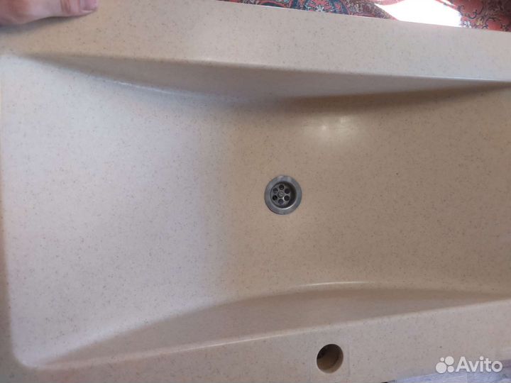 Раковина с тумбой