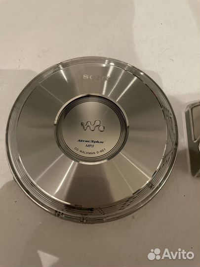 Sony walkman d-ne1