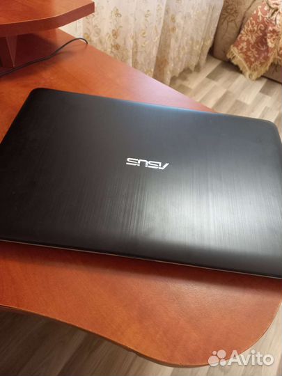 Ноутбук asus