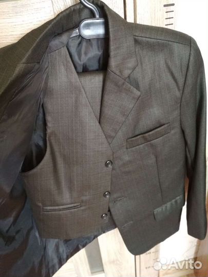 Костюм школьный