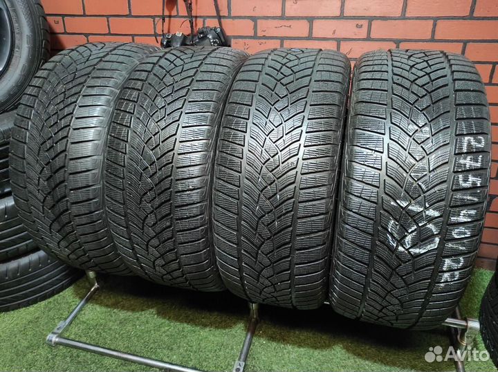 Goodyear UltraGrip Performance+ 275/40 R22 107V