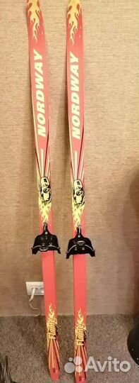 Беговые лыжи 140 см