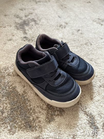 Кроссовки zara