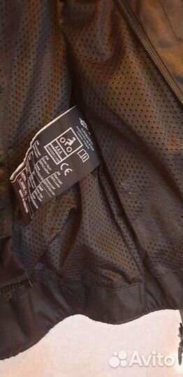 Мотокуртка кожаная женская