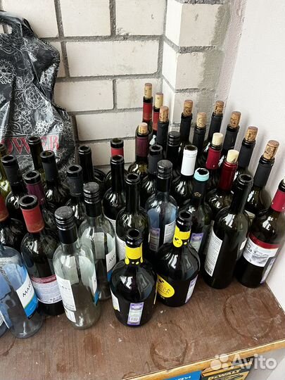 Бутылки пустые от вина