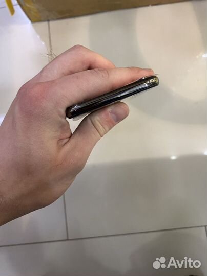 iPhone X, 256 ГБ