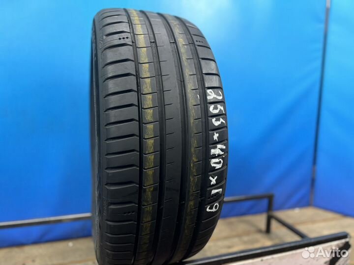 Michelin Pilot Sport 5 255/40 R19 100Y