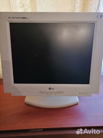 Монитор LG