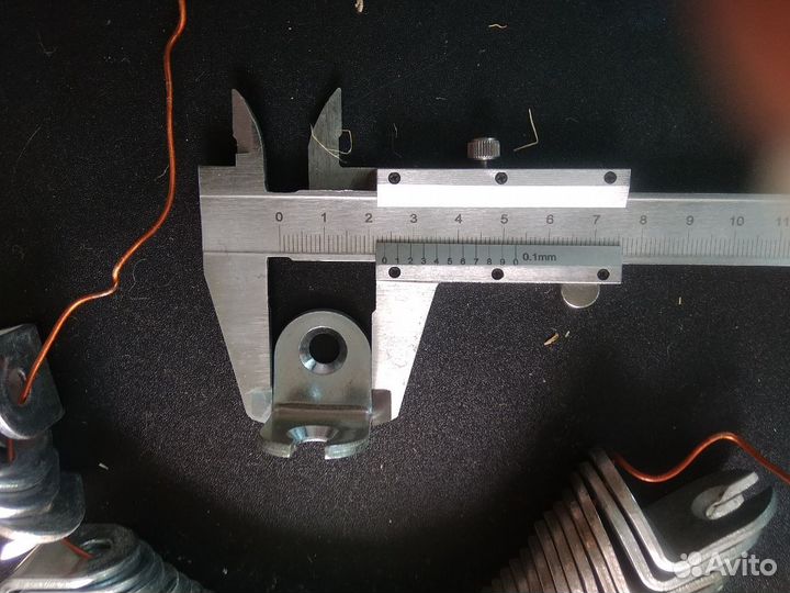 Уголок стяжка угловая мебельная