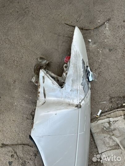 Крыло переднее левое Toyota mark 2 JX90