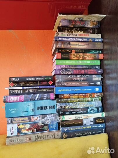 Книги, много книг