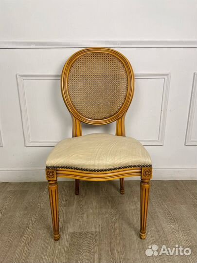 Комплект стульев «Медальон»