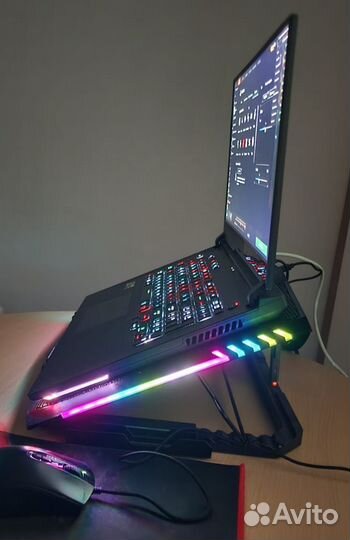 Мощный игровой ноутбук с подсветкой клавиатуры