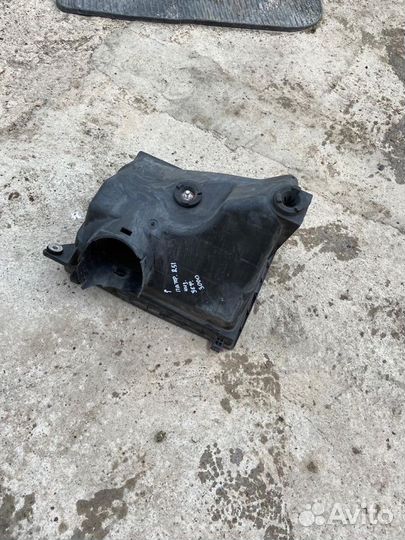 Корпус воздушного фильтра Ниссан патфайндер R51