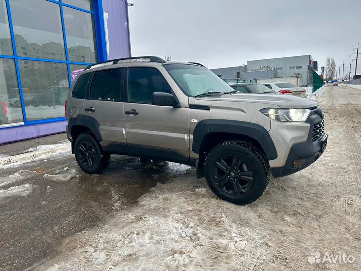 ВАЗ Niva Travel 1.7 МТ, 2022, 62 312 км