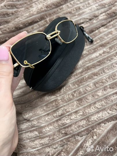 Солнцезащитные очки