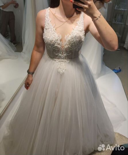 Свадебное платье 44 46 бу