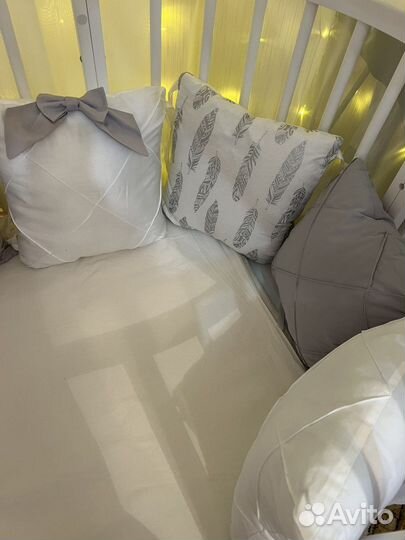 Бортики и одеяло в детскую кроватку