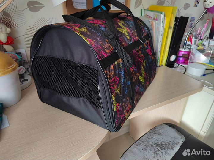 Переноска для собак и кошек