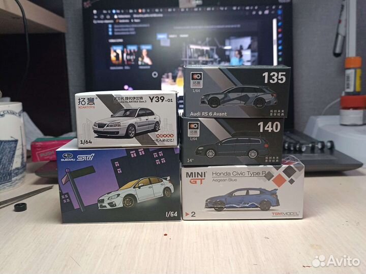 Моедли авто 1:64 от MiniGT, Xcartoys, Jackiekim