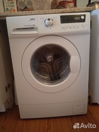 Стиральная машина Zanussi Италия