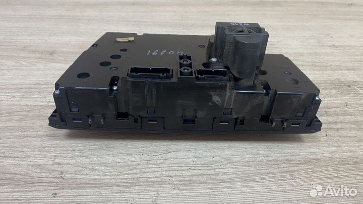 Блок управления отопителем Volvo XC90 I (2002—2006