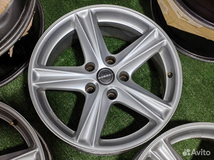 Borbet R-17 (5x120; Et13; 8j)